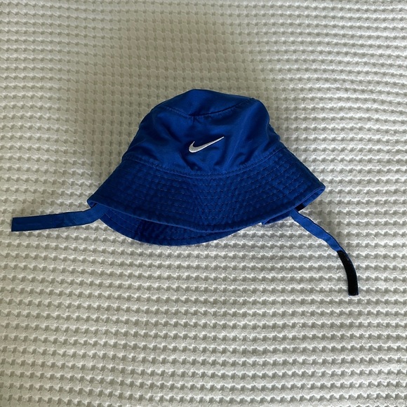 Nike Sunblocking Hat UPF40+ - Picture 1 of 5